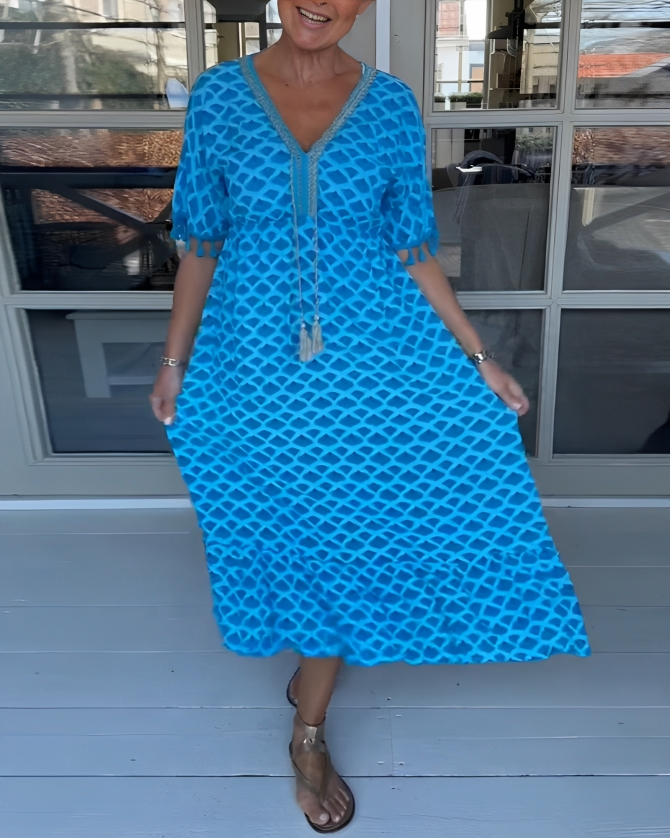 Elegantes Hochtailliertes Kleid