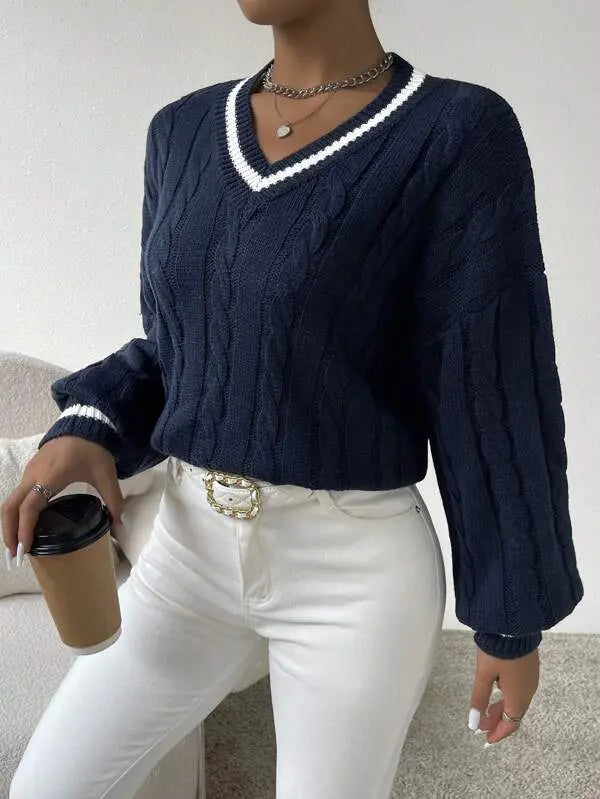 Freja | Gestreiftes Kabelstrickpullover Mit V Neck