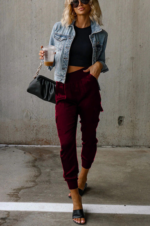 Satin-Jogginghose mit hoher Taille und Taschen