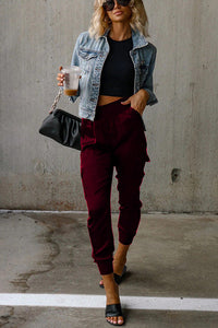 Satin-Jogginghose mit hoher Taille und Taschen