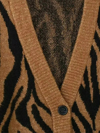 Berta | Zebra gestreiftes Strickzeug für Frauen