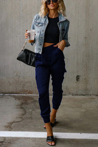 Satin-Jogginghose mit hoher Taille und Taschen