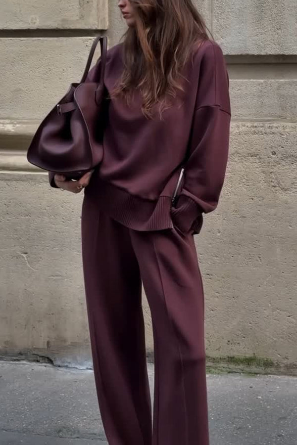 Gemütliches Rollkragen-Sweatshirt und lässige Hosenset mit Taschen