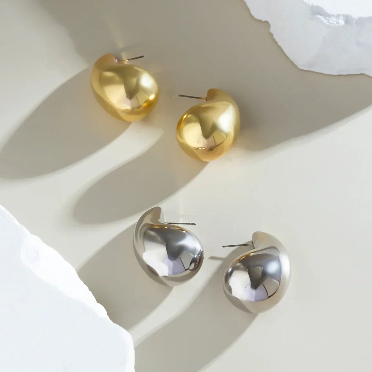 Große Tropfenohrringe