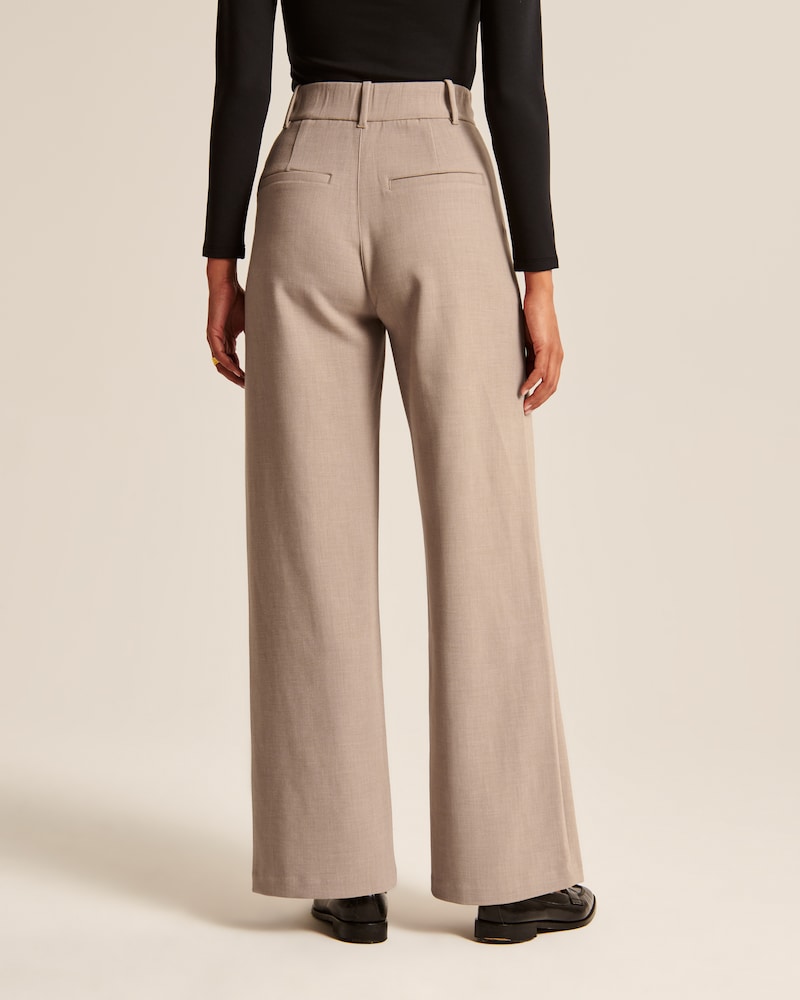 Elegante High-Waist Wide-Leg Hose in Sand mit zeitlosem Business-Look