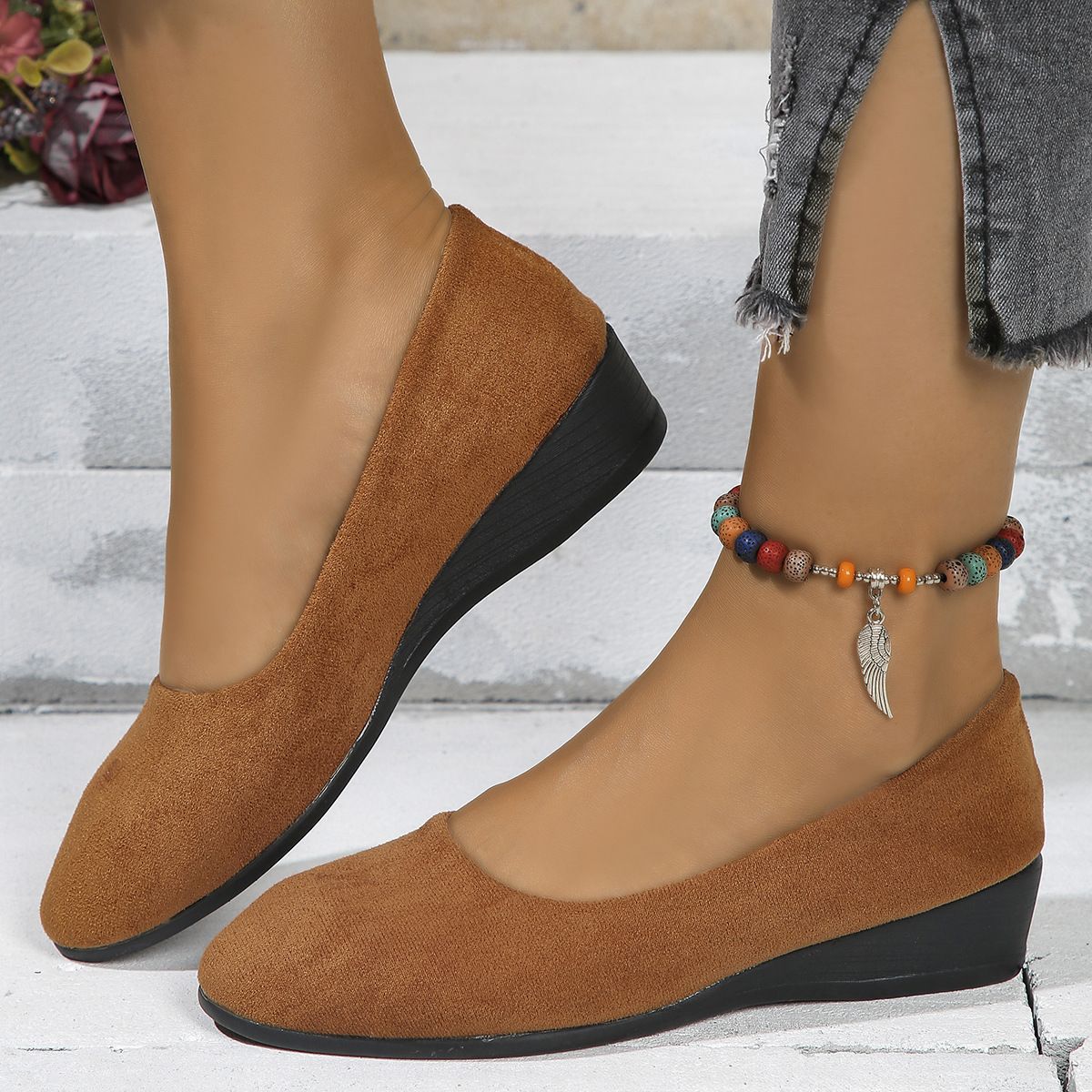 Orthopädische Komfort-Frauenschuhe zum Gehen