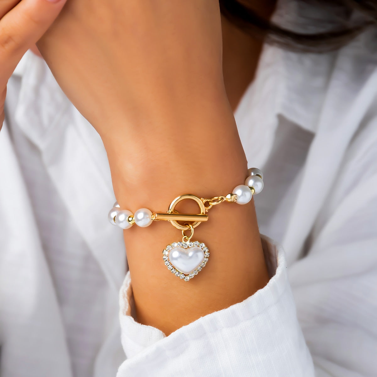 Elegantes Armband mit Süßwasserperlen-Anhänger für Frauen von Mitchell