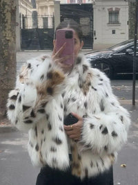 Audrey™ - Pelzjacke mit Leopardenmuster