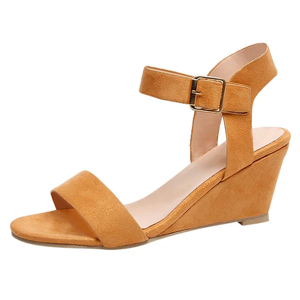 Orthopädische Keilsandalen mit orthopädischer Unterstützung
