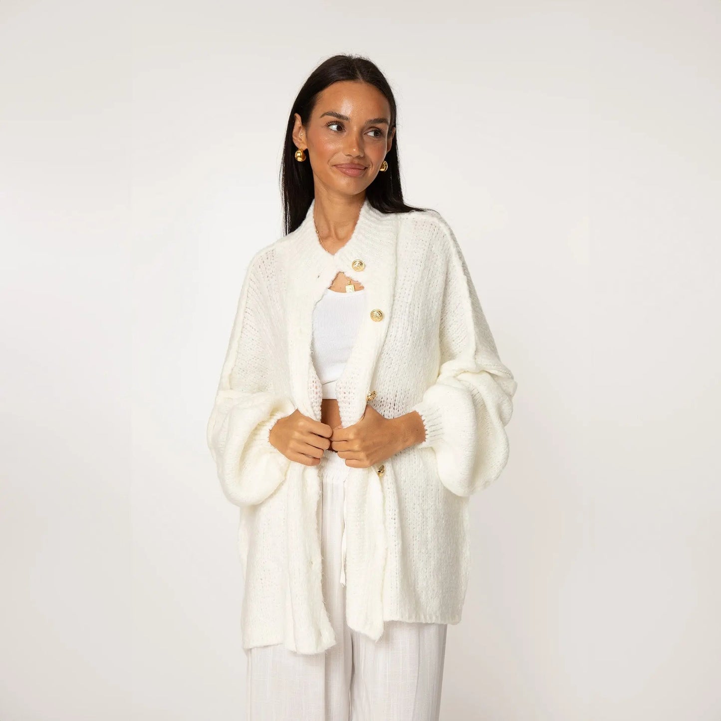 Bella | Übergroße Strick-Cardigan mit Goldknöpfen