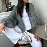 Bella | Übergroße Strick-Cardigan mit Goldknöpfen