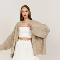 Bella | Übergroße Strick-Cardigan mit Goldknöpfen